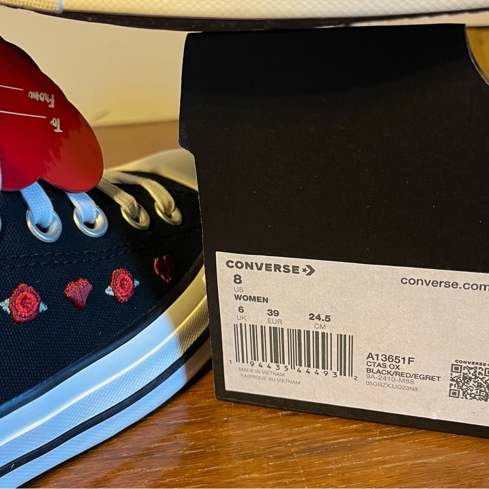 CONVERSE Women’s Chuck Taylor All Star Valentine's Day 2025 Sneakers - Picture 11 of 12